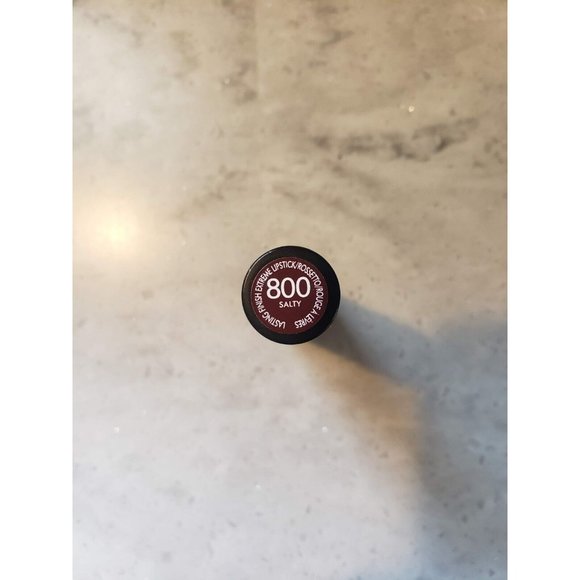 Rimmel Lasting Finish Extreme Lipstick 0.08 Oz #800 Salty New Fast Shipping - Picture 3 of 3